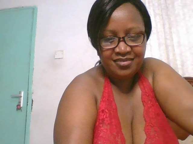 peacekhloe live cam on BongaCams