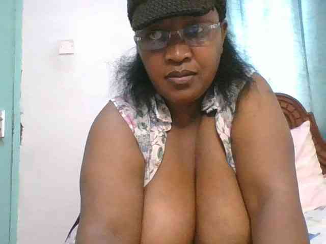 peacekhloe webcam