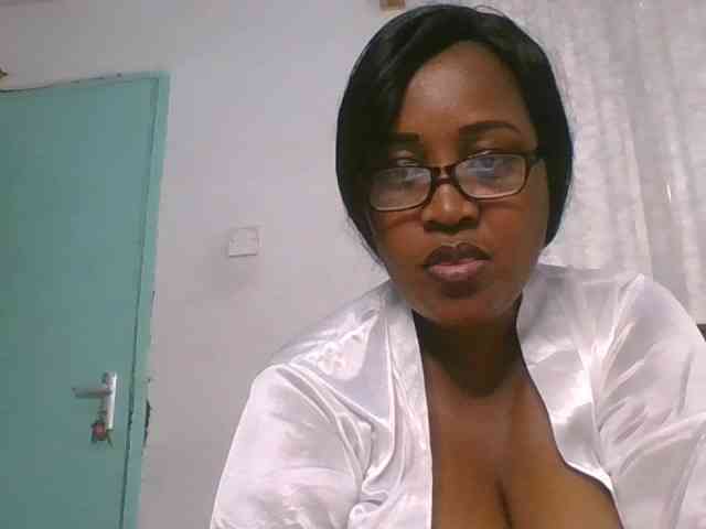 peacekhloe Live Webcam on BongaCams