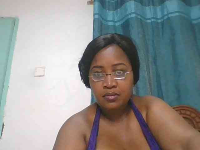 peacekhloe webcam