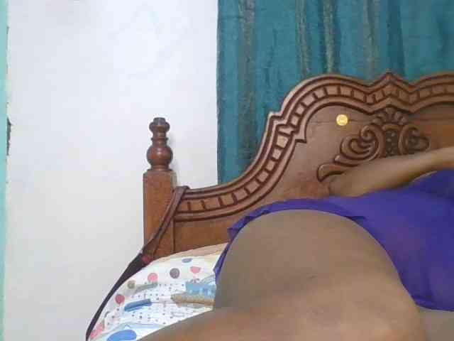 peacekhloe webcam