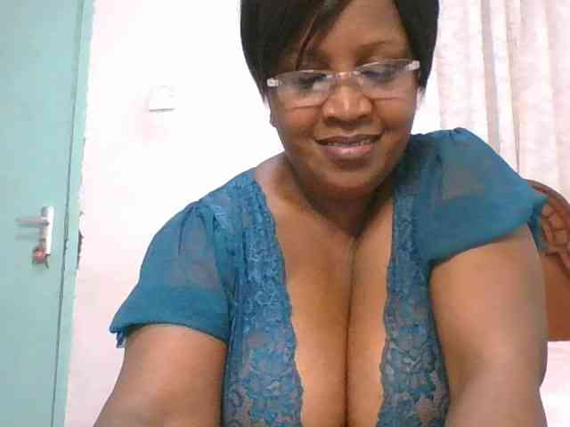 peacekhloe webcam