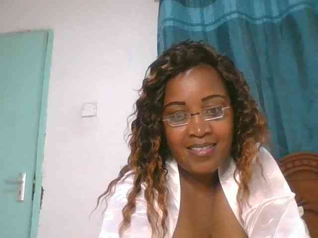 peacekhloe webcam