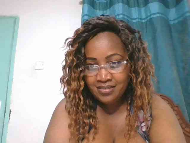 peacekhloe webcam