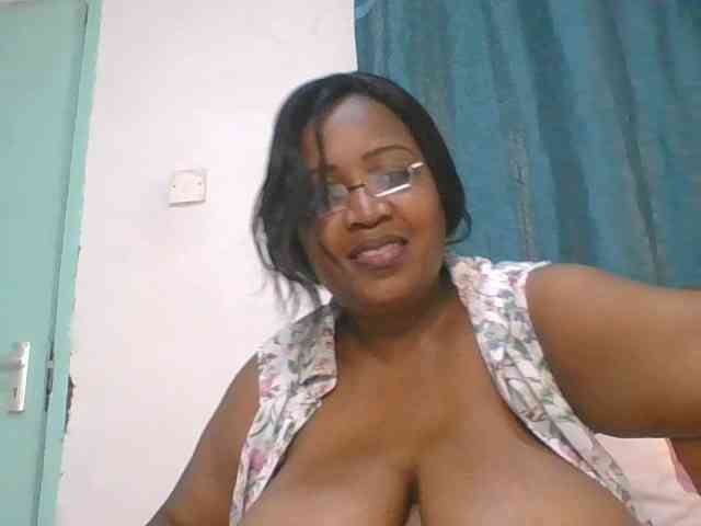 peacekhloe webcam