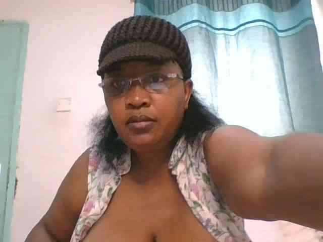 peacekhloe webcam