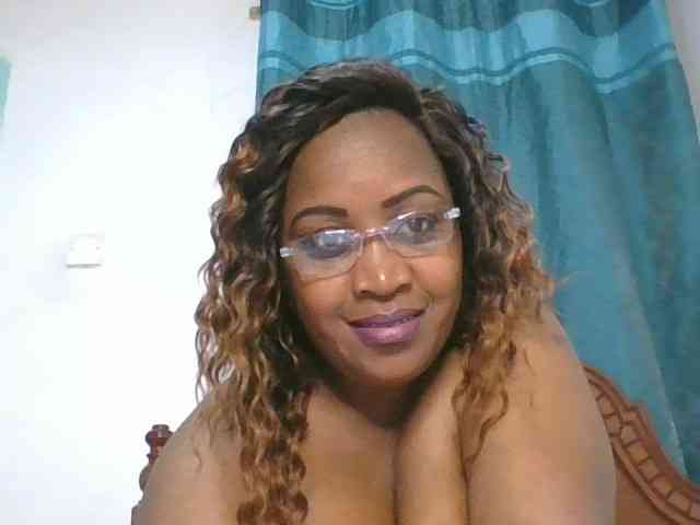 peacekhloe webcam