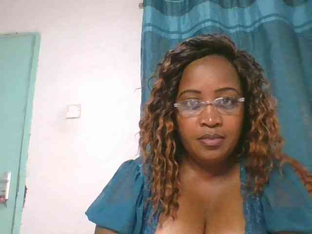 peacekhloe webcam