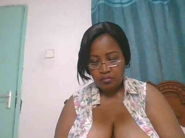 peacekhloe webcam