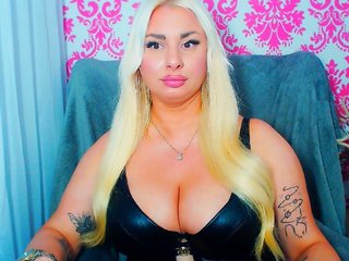 BlondAna