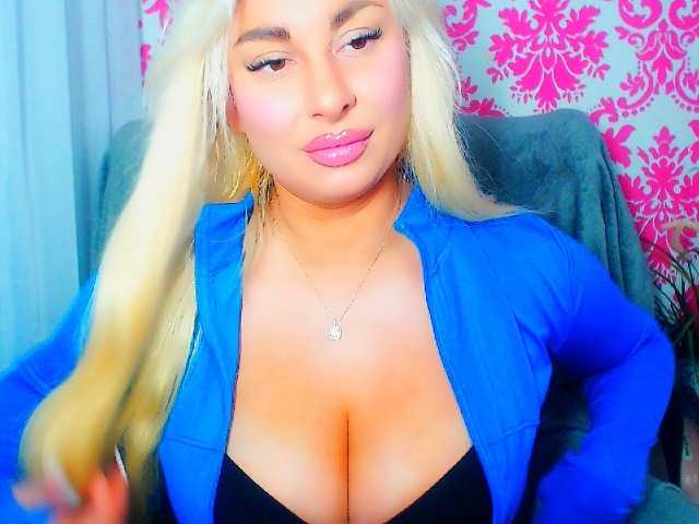 BlondAna