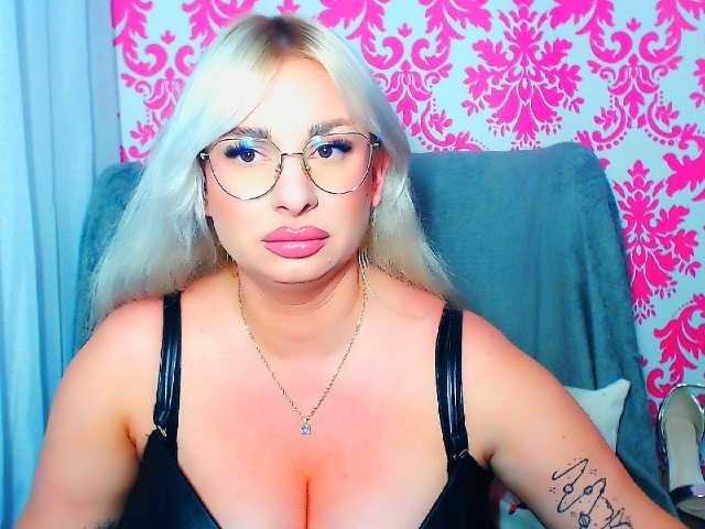 BlondAna live cam preview