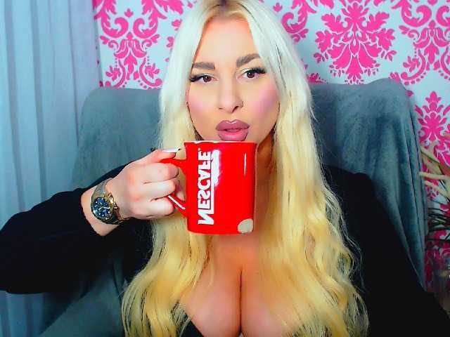 BlondAna webcam
