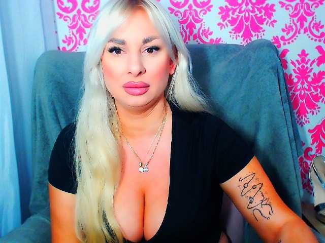 BlondAna webcam bongacams model stream image