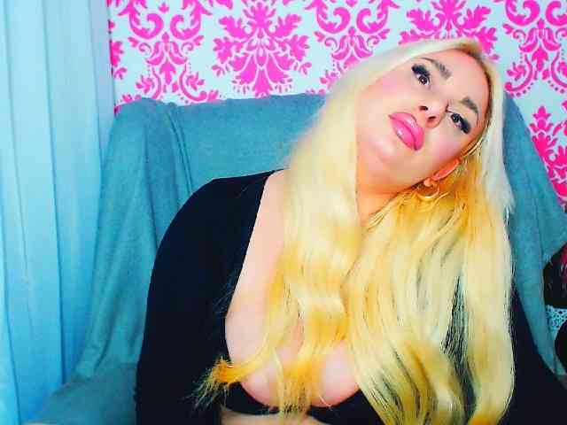 BlondAna webcam
