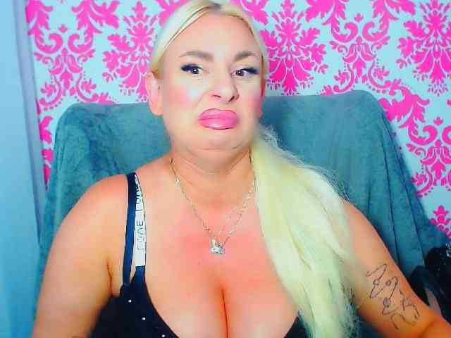 BlondAna webcam