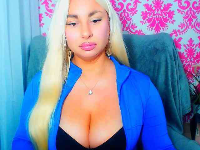 BlondAna webcam