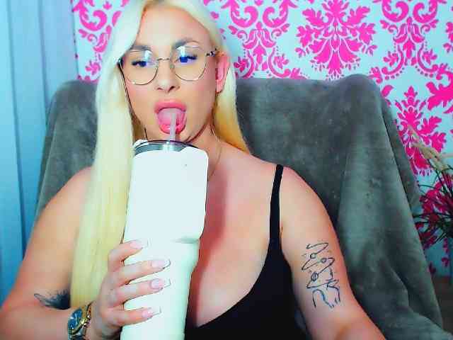 BlondAna webcam