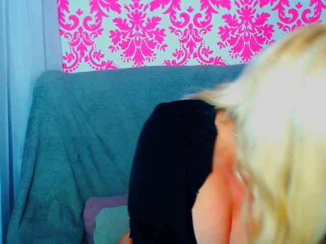 BlondAna webcam