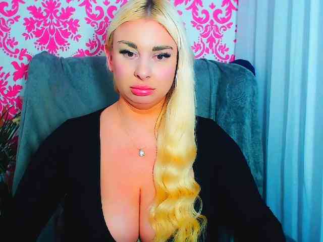 BlondAna webcam
