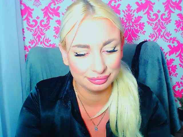 BlondAna webcam