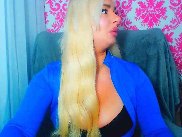BlondAna webcam