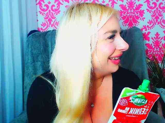 BlondAna webcam
