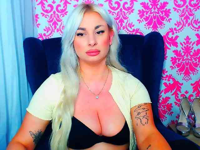 BlondAna webcam