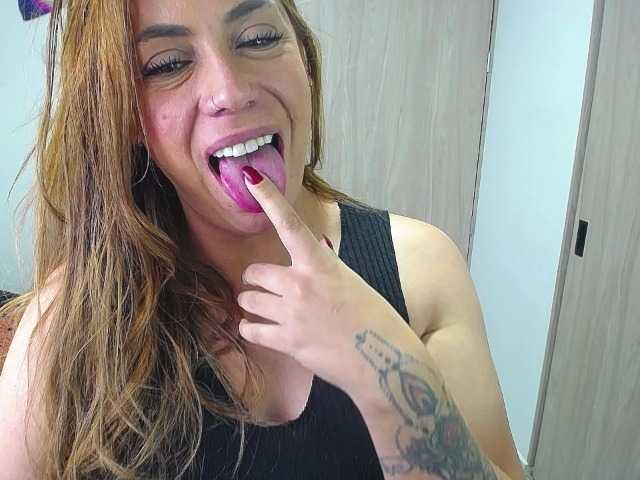 Giogiocapriati's BongaCams show and profile