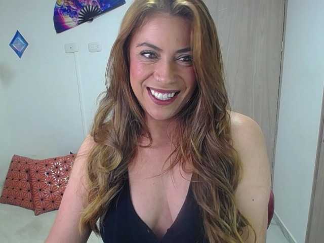 Giogiocapriati's BongaCams show and profile