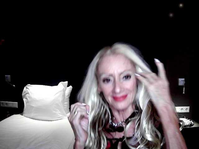 thesiennadiamond live cam on BongaCams