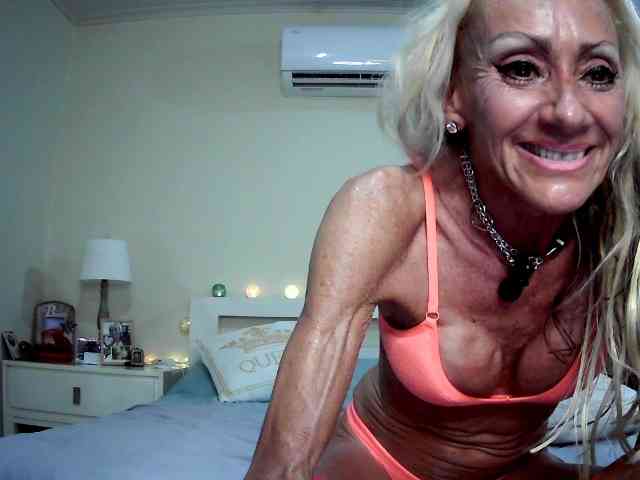 Modella: thesiennadiamond