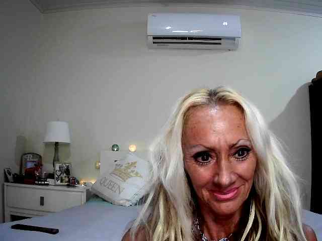 Modella: thesiennadiamond