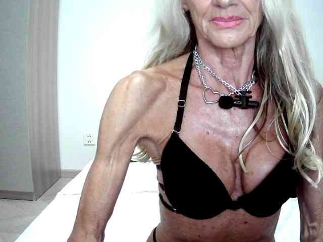 Modella: thesiennadiamond