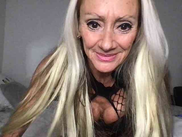 Modella: thesiennadiamond