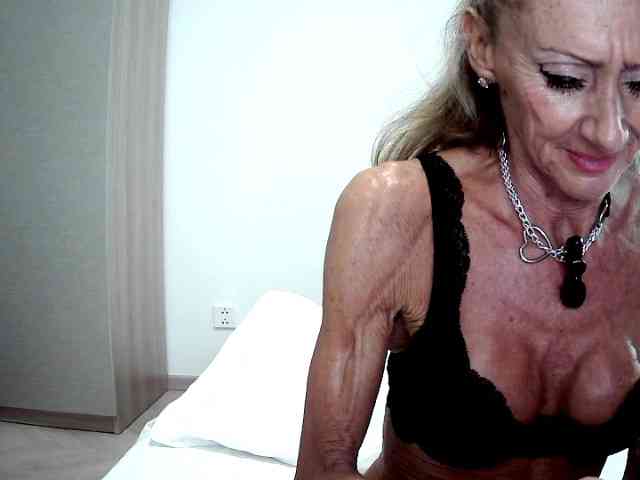 Modella: thesiennadiamond