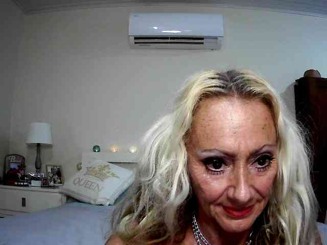 Modella: thesiennadiamond