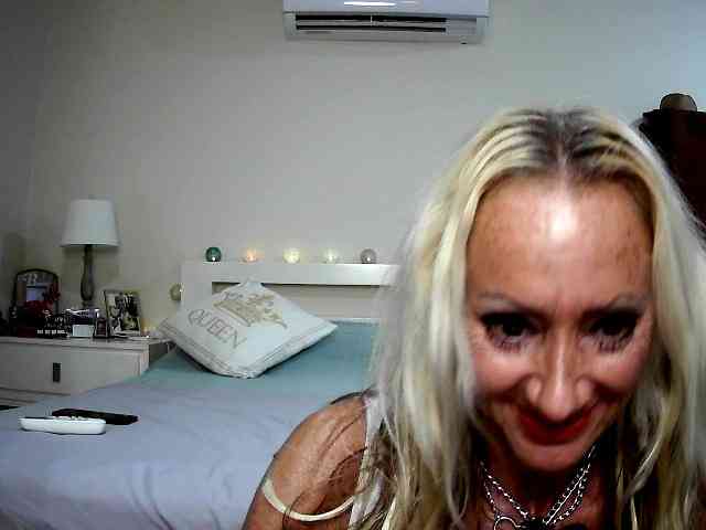 Modella: thesiennadiamond