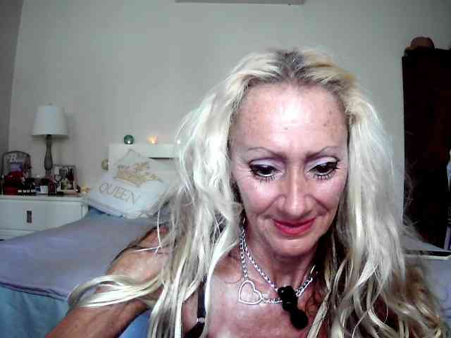 Modella: thesiennadiamond