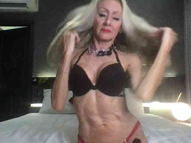 Modella: thesiennadiamond