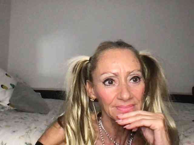 Modella: thesiennadiamond