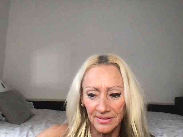 Modella: thesiennadiamond