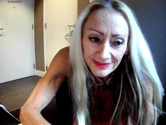 Modella: thesiennadiamond
