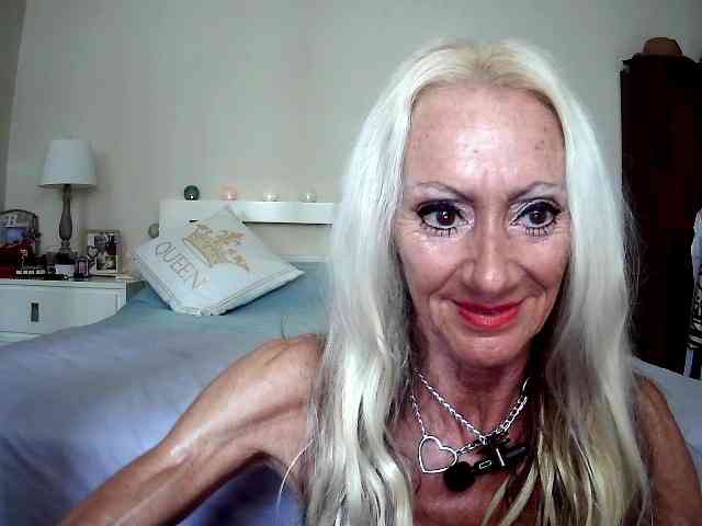 Modella: thesiennadiamond