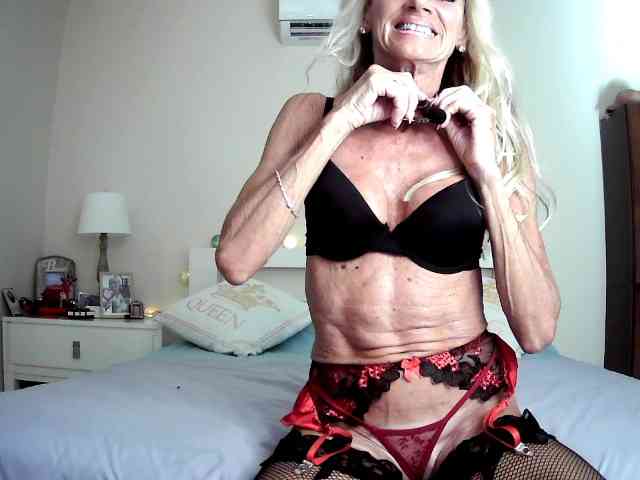 Modella: thesiennadiamond