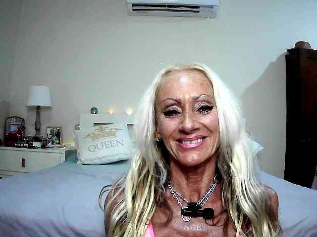 Modella: thesiennadiamond