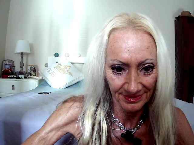 Modella: thesiennadiamond