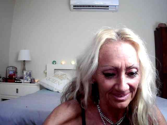 Modella: thesiennadiamond