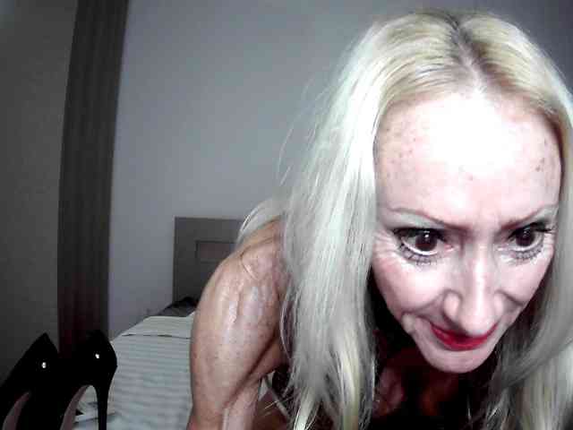 Modella: thesiennadiamond