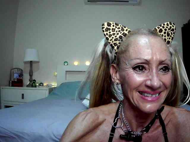 Modella: thesiennadiamond